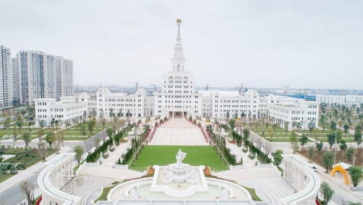 Trường Đại Học VinUni