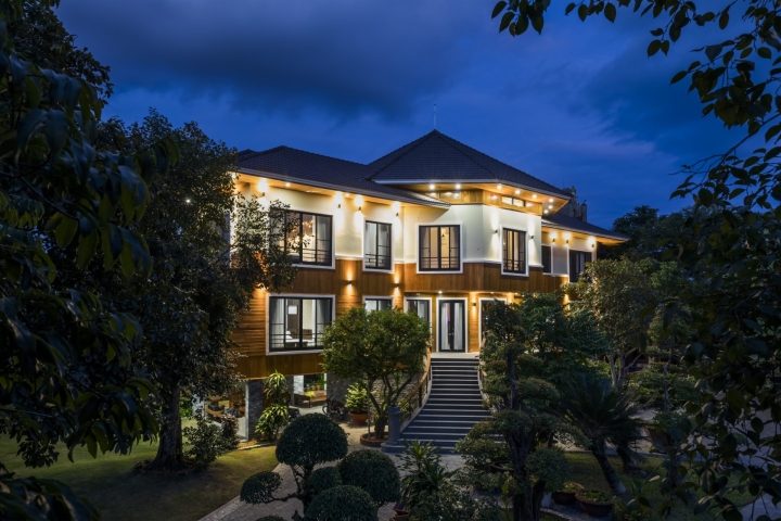 PHONG CÁCH KIẾN TRÚC NHIỆT ĐỚI (TROPICAL STYLE) – GẦN GŨI VỚI THIÊN NHIÊN